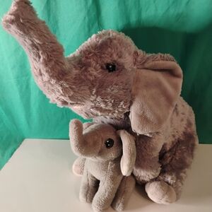 Adventure Planet Plush Adult Elephant & Younging